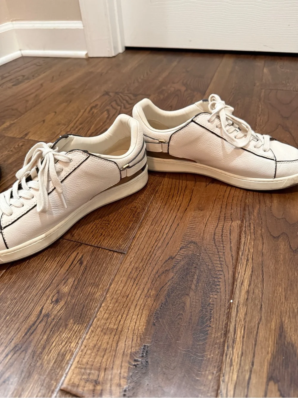 Burberry good size